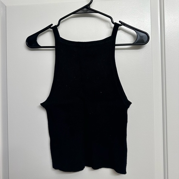 Black tank top - Picture 2 of 2